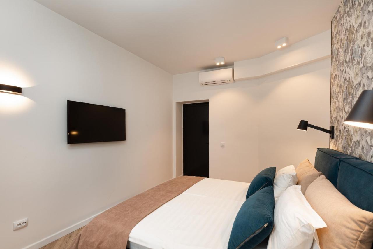 Metropole Apartments Royal Residence Бухарест Экстерьер фото