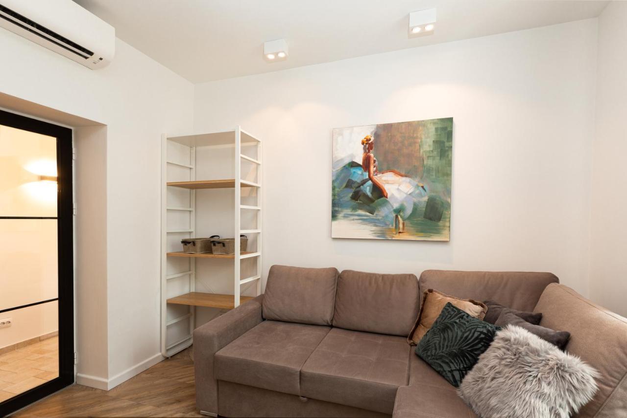 Metropole Apartments Royal Residence Бухарест Экстерьер фото