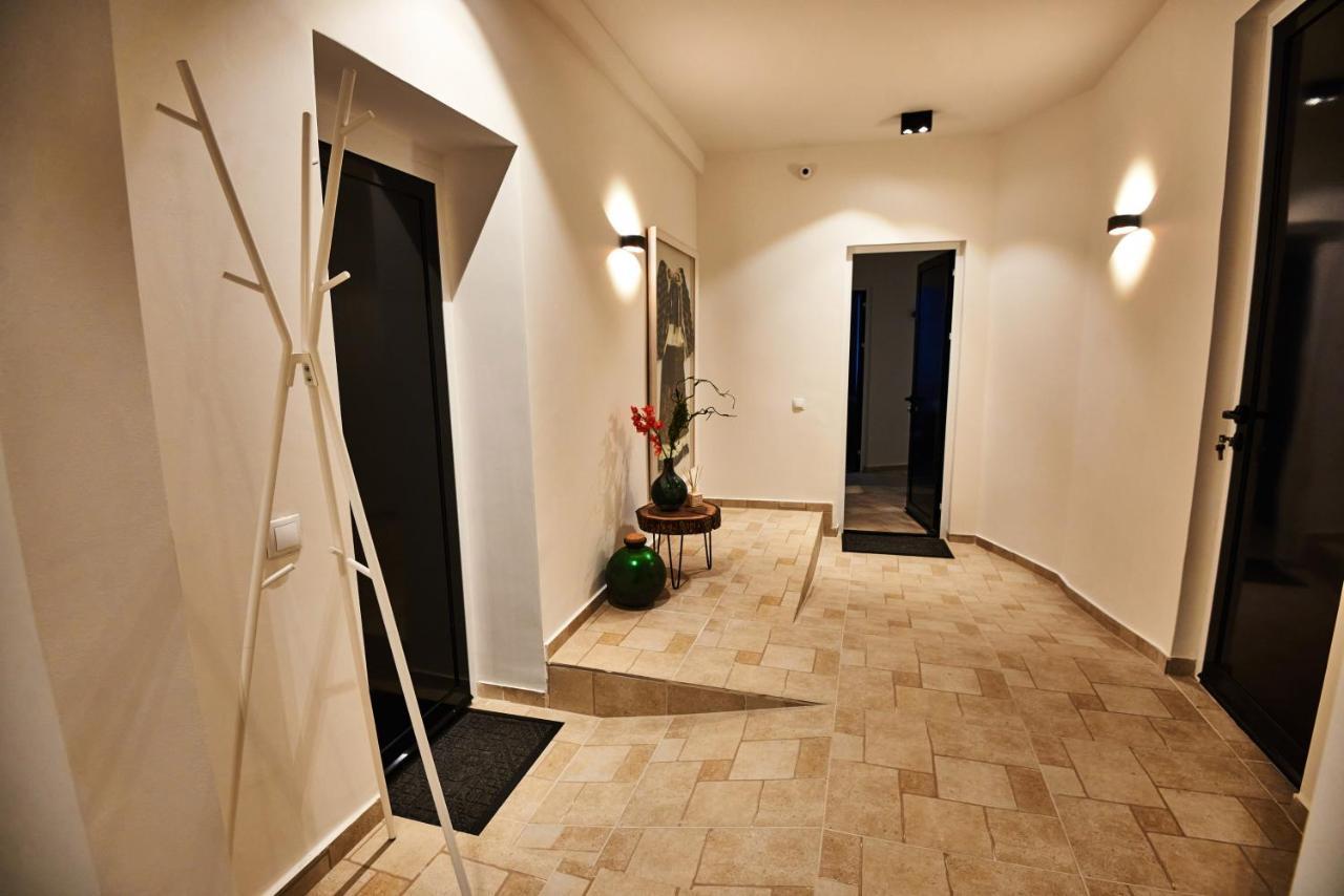 Metropole Apartments Royal Residence Бухарест Экстерьер фото