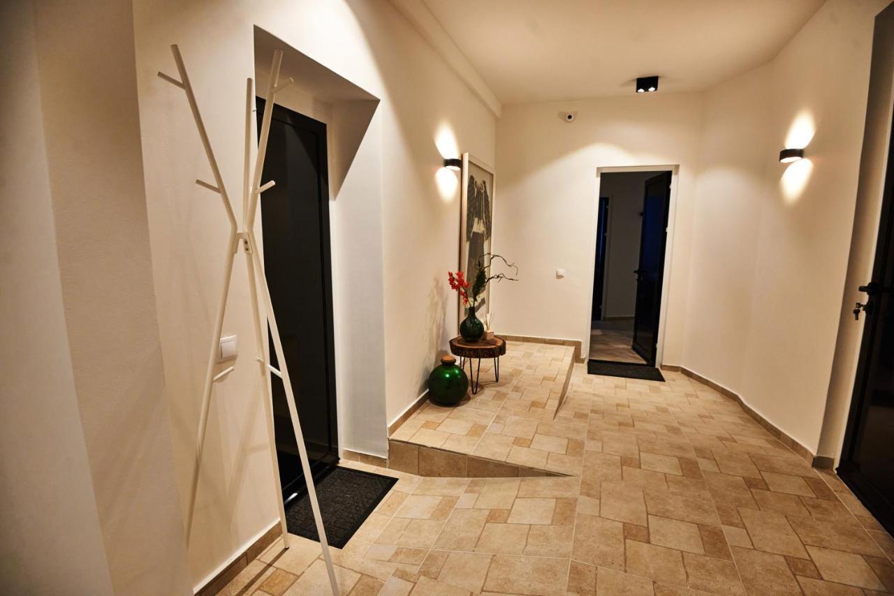 Metropole Apartments Royal Residence Бухарест Экстерьер фото